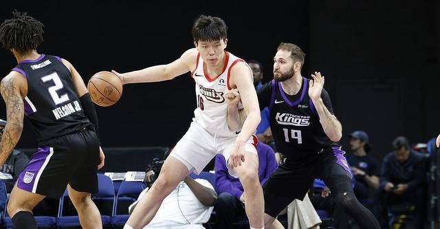 杨瀚森20+7+2+2 混音季后赛次轮不敌斯托克顿国王